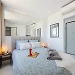 Luxury 1 Min With Sea View, Wifi, Ac, Smarttv Lägenhet *