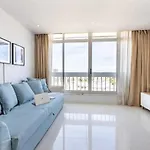 Luxury 1 Min With Sea View, Wifi, Ac, Smarttv Lägenhet