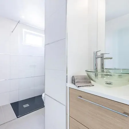 Appartement Luxury 1 Min With Sea View, Wifi, Ac, Smarttv