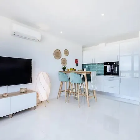 Apartment Luxury 1 Min With Sea View, Wifi, Ac, Smarttv *