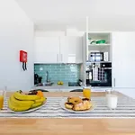 Luxury 1 Min With Sea View, Wifi, Ac, Smarttv شقة *