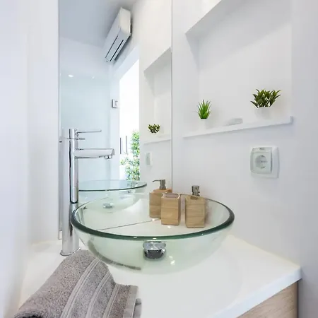 Luxury 1 Min With Sea View, Wifi, Ac, Smarttv * Praia da Rocha